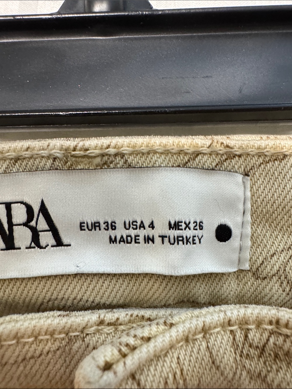 Zara Cream Floral-Print Straight Jeans - Picture 5 of 6